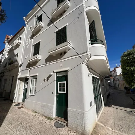 Casa Do Largo アパート